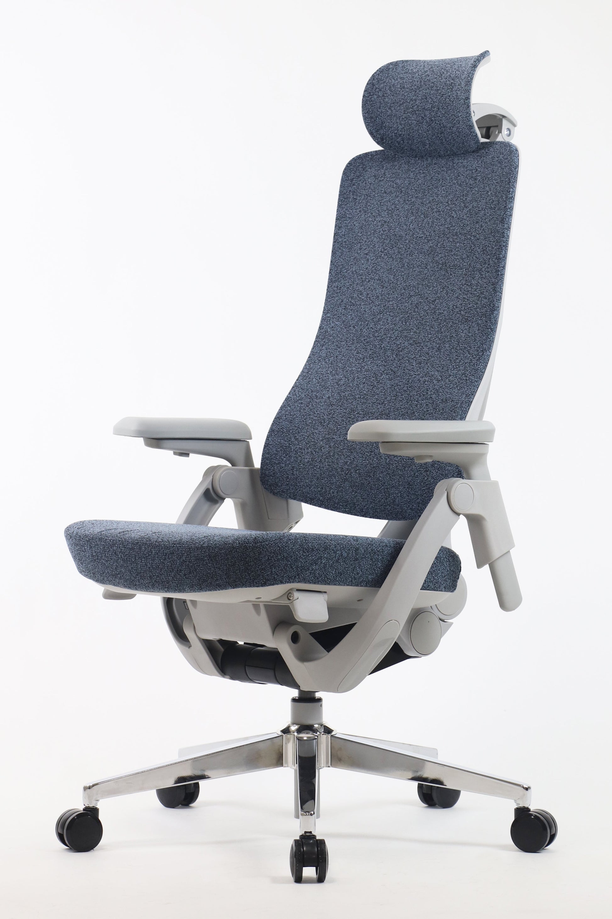 Gravity Luxury High Back Chair Cellbell