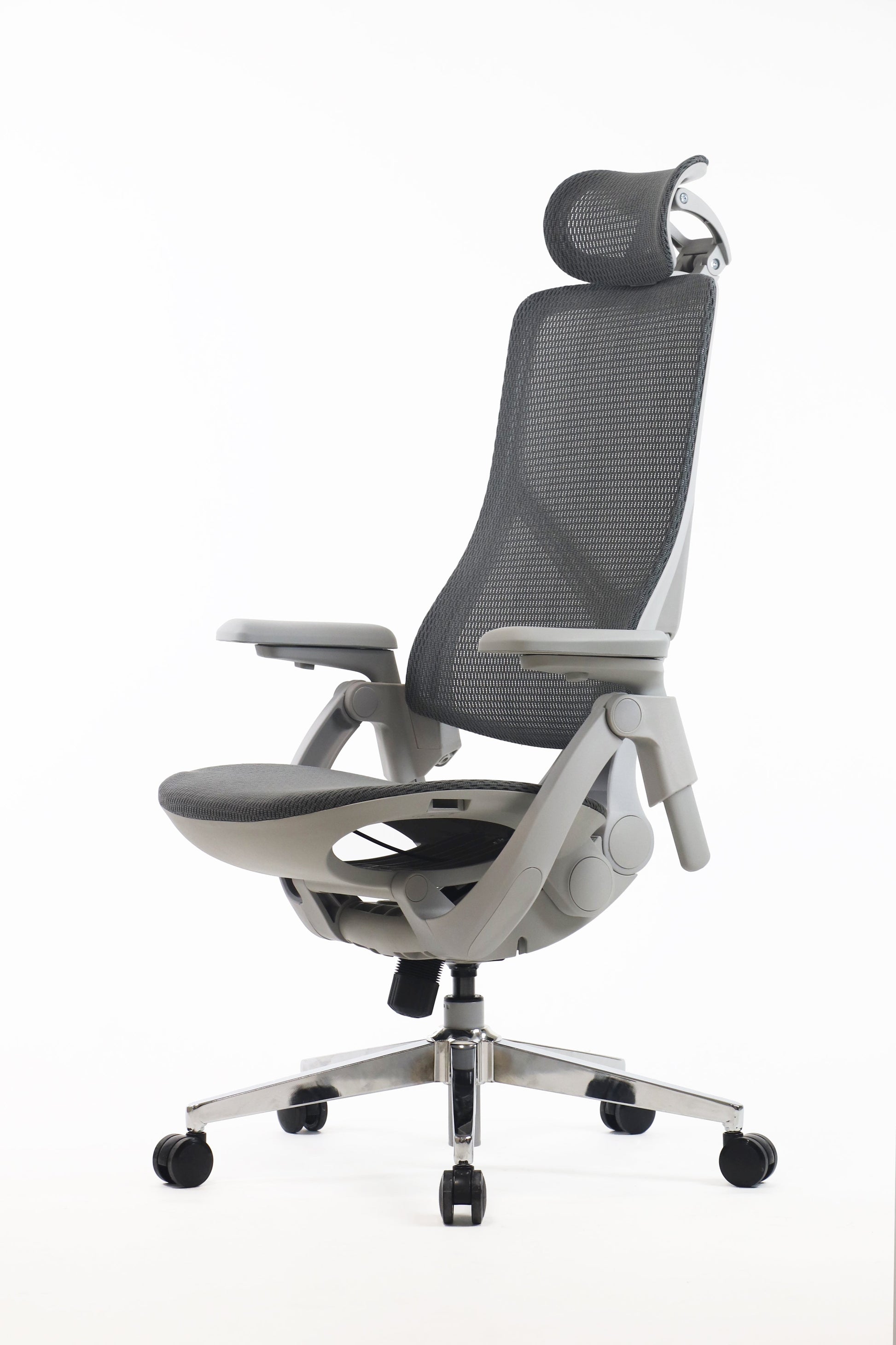 Gravity Luxury High Back Chair Cellbell
