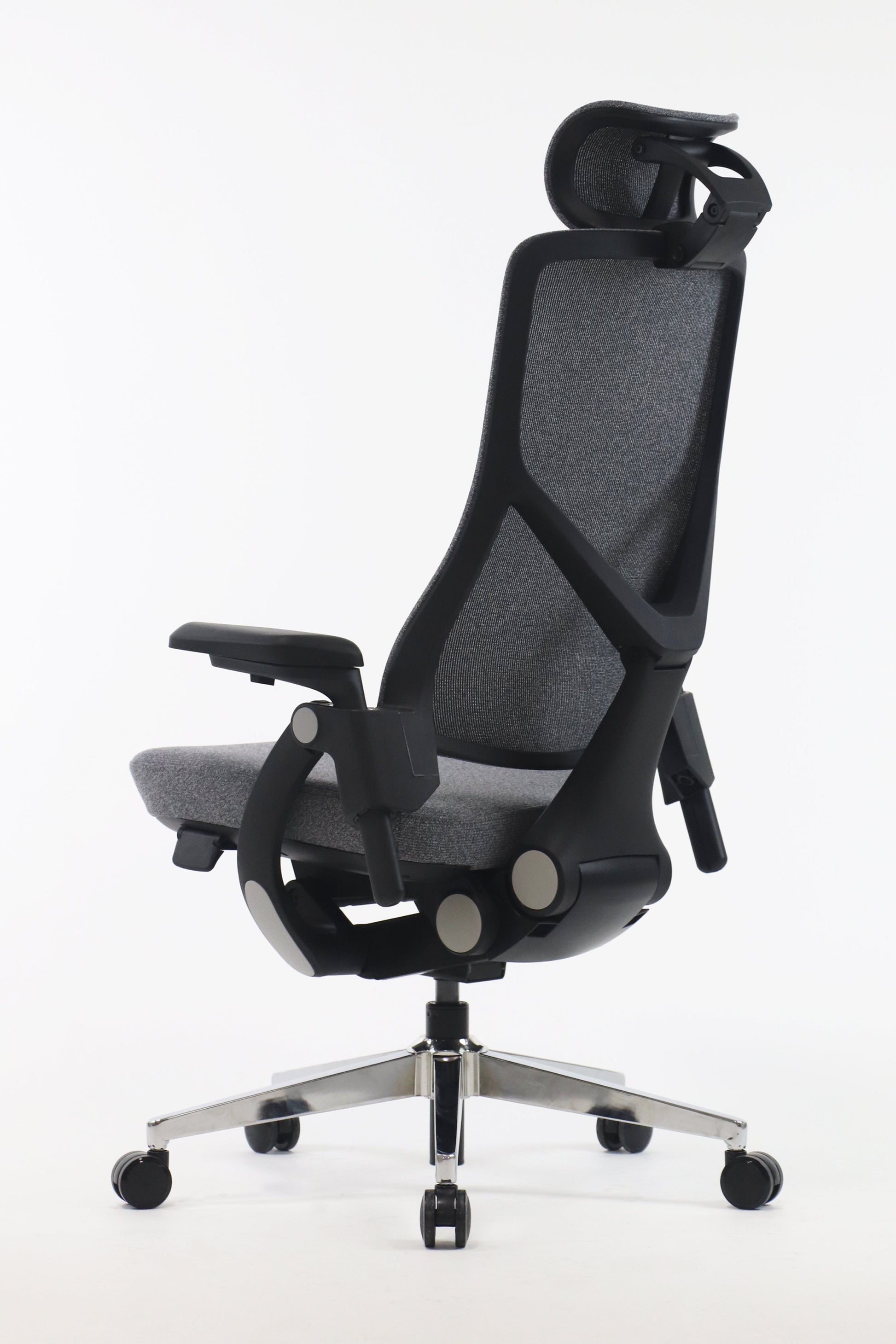 Gravity Luxury High Back Chair Cellbell